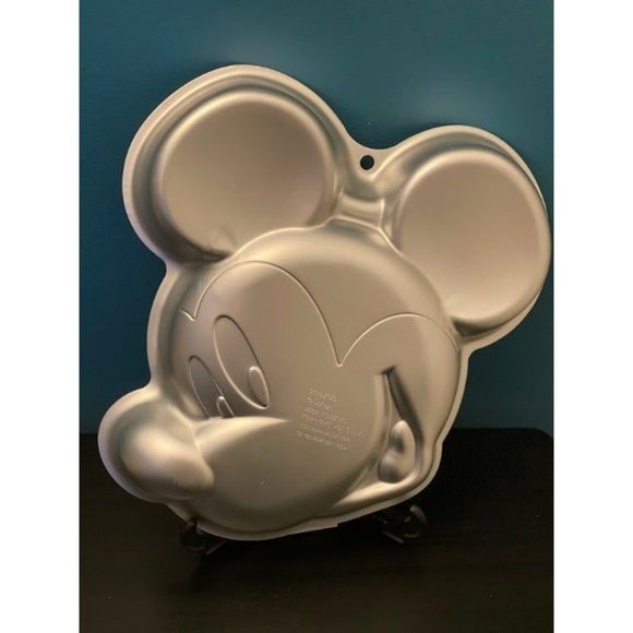 Wilton Mickey Mouse Cake Baking Pan - Picture 2 of 2